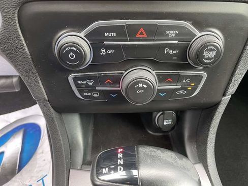 Used 2021 Dodge Charger SXT w/ Blacktop Package RWD image 28