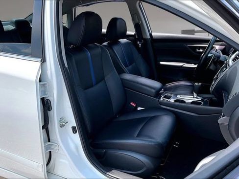 Used 2018 Nissan Altima 2.5 SR w/ SR Midnight Edition FWD image 26
