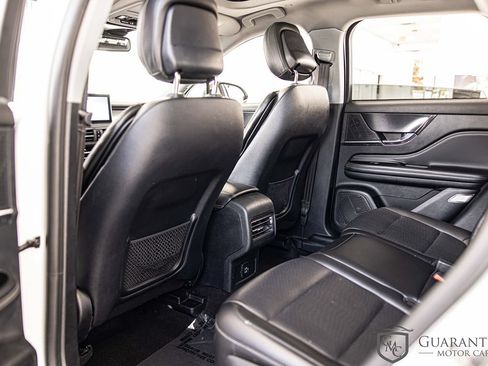 Used 2020 Lincoln Corsair AWD w/ Premium Package image 32