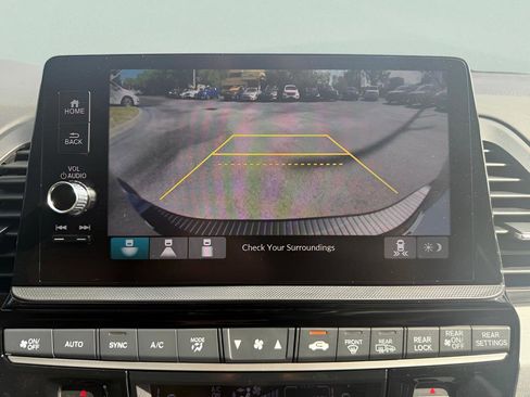 Certified 2026 Honda Odyssey EX-L image 19