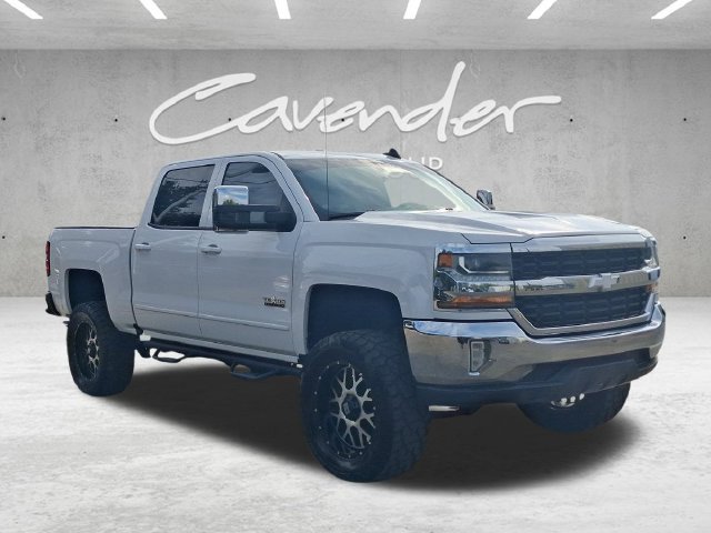 Used 2018 Chevrolet Silverado 1500 LT w/ Texas Edition RWD image 2