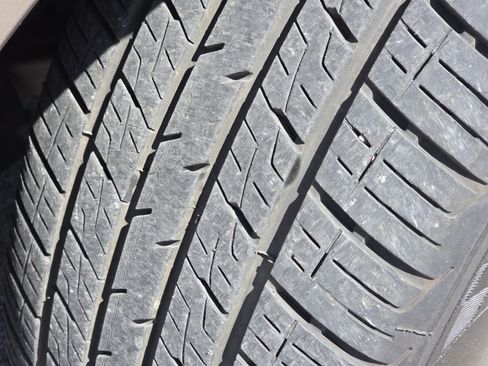 Used 2017 Chrysler Pacifica Touring-L Plus w/ Tire & Wheel Group FWD image 11