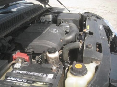 Used 2012 Nissan Titan SV image 38