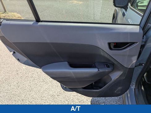 Used 2024 Subaru Crosstrek 2.0i Premium image 27