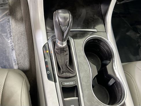Used 2018 Acura TLX w/ Technology Package FWD image 17
