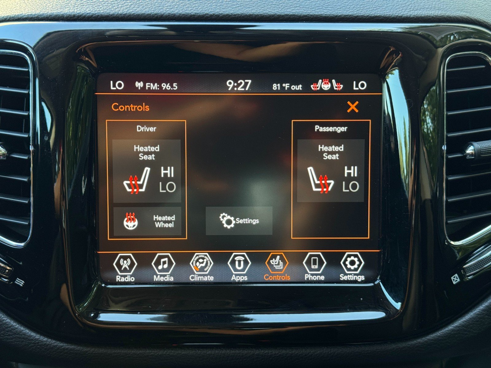 Used 2017 Jeep Compass Limited AWD/4WD image 24