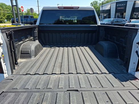 Used 2023 GMC Sierra 1500 SLT w/ SLT Premium Package AWD/4WD image 30