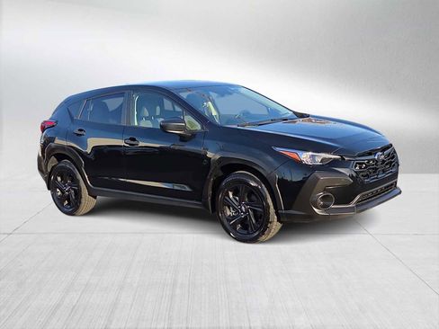 Used 2024 Subaru Crosstrek 2.0i image 2