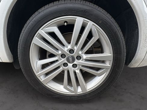 Used 2018 Audi Q5 2.0T Premium Plus w/ Premium Plus Package AWD/4WD image 19