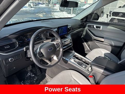 Used 2021 Ford Explorer XLT w/ Equipment Group 202A image 13