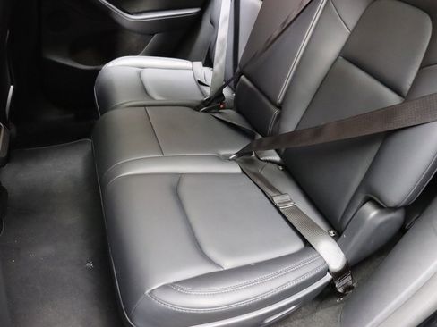 Used 2024 Tesla Model Y Performance image 38