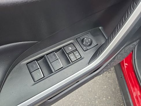 Used 2025 Toyota RAV4 XLE image 10