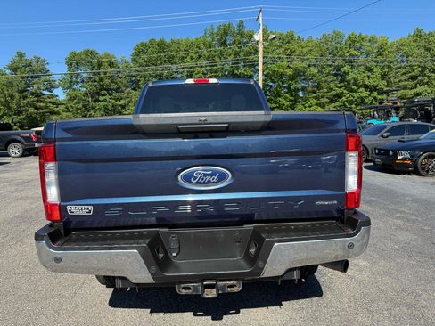 Used 2017 Ford F250 XLT w/ XLT Value Package AWD/4WD image 9