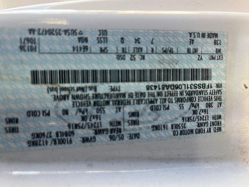 Used 2006 Ford E-350 and Econoline 350 XLT image 17