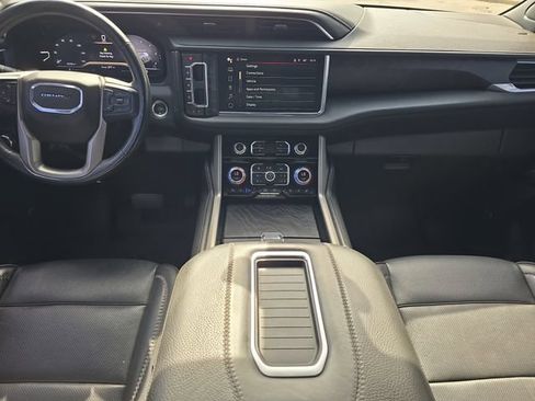 Used 2022 GMC Yukon Denali w/ Denali Ultimate Package RWD image 15