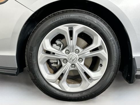 Used 2025 Honda Accord LX image 11