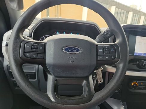 Used 2022 Ford F150 XLT w/ Trailer Tow Package RWD image 19