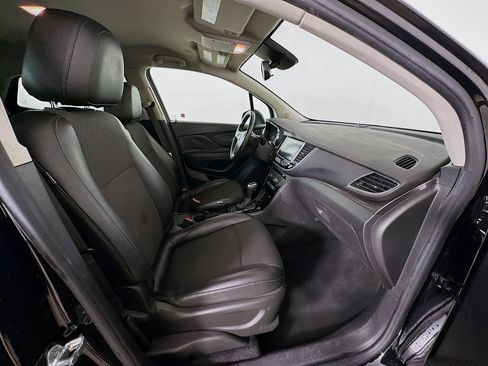 Used 2020 Buick Encore Preferred image 29