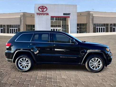 Used 2022 Jeep Grand Cherokee Laredo E image 8