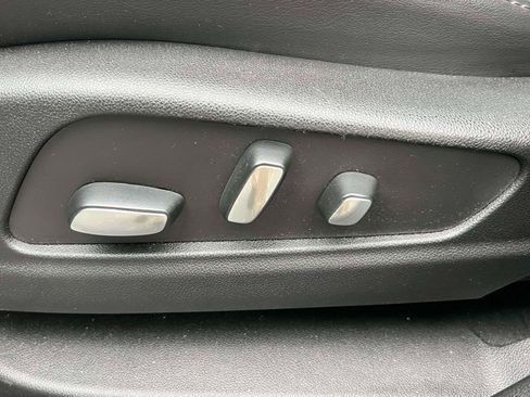 Certified 2023 Cadillac XT5 Premium Luxury image 10