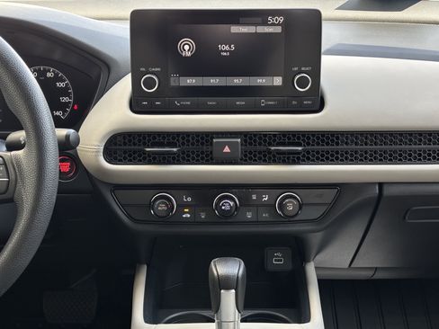 Certified 2023 Honda HR-V LX image 18