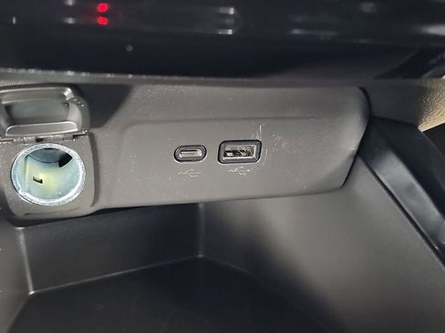 Certified 2025 Chevrolet Trax ACTIV w/ Driver Confidence Package image 16