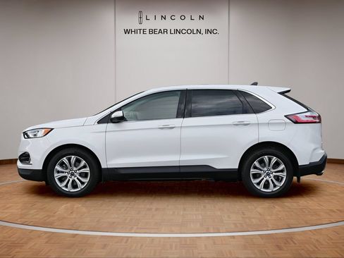 Used 2020 Ford Edge Titanium w/ Class II Trailer Tow Package AWD/4WD image 8