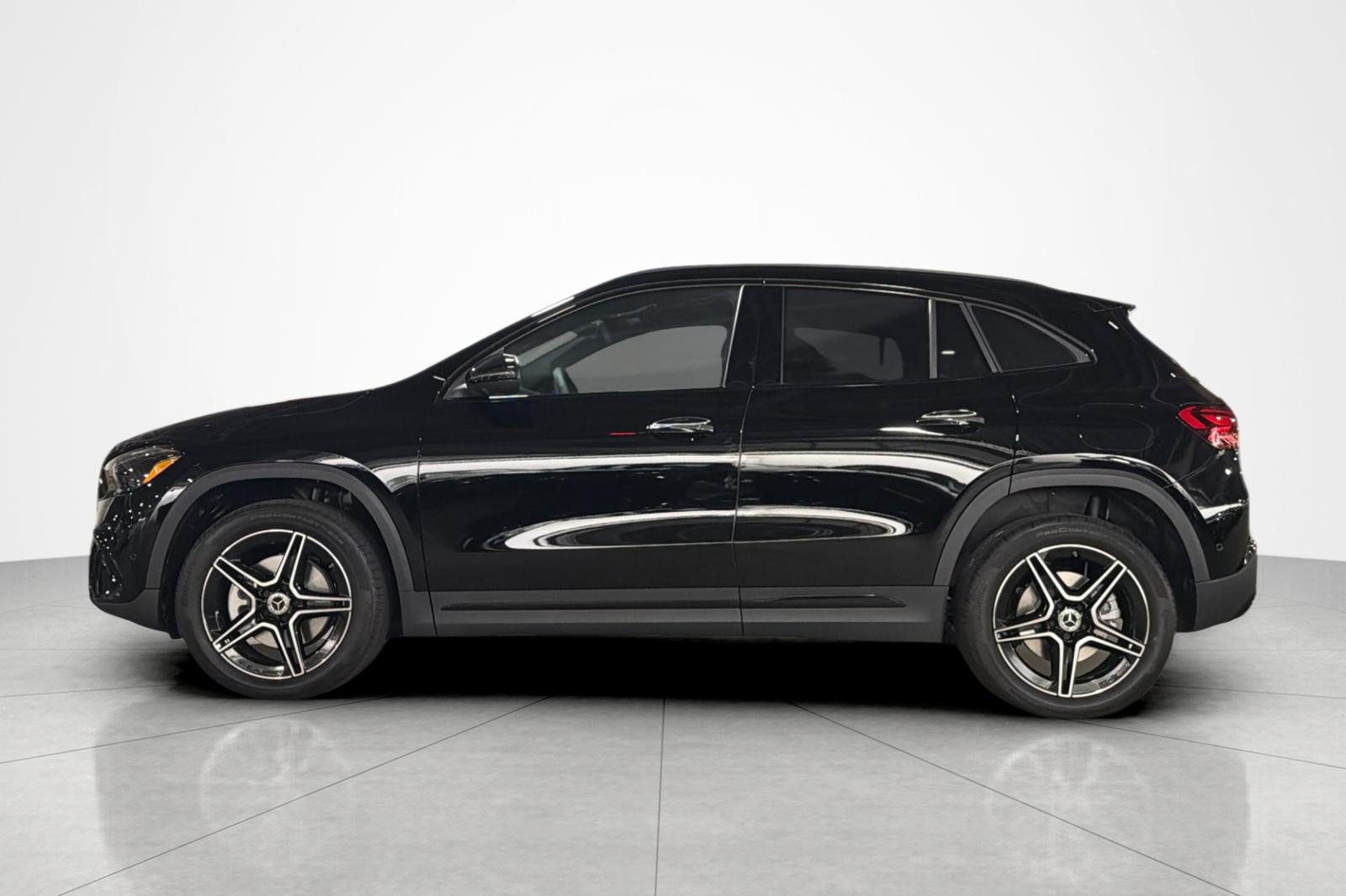 New 2026 Mercedes-Benz GLA 250 image 2