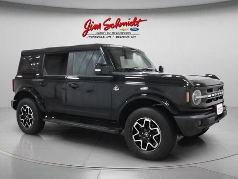 Used 2022 Ford Bronco Outer Banks AWD/4WD image 2