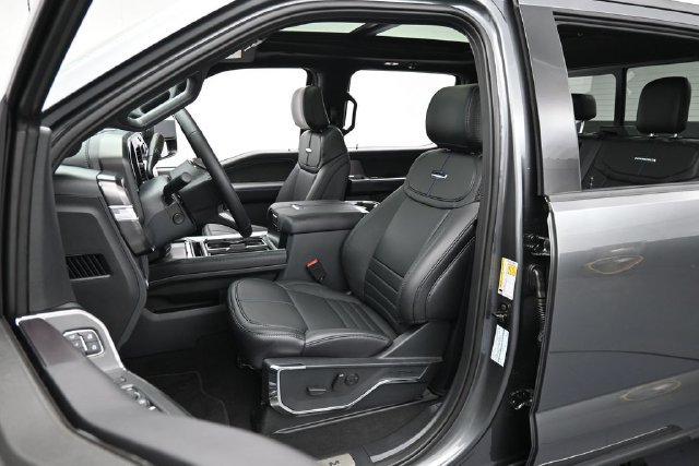 New 2026 Ford F250 Platinum AWD/4WD image 14