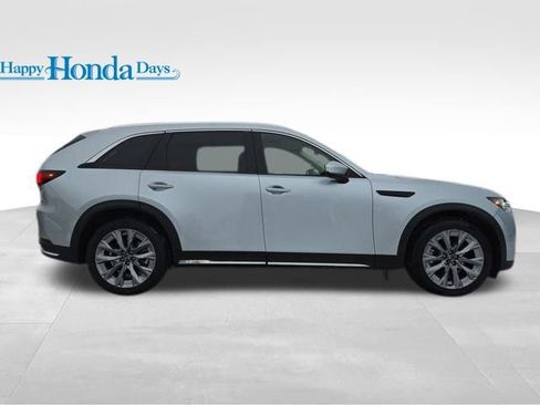 Used 2024 MAZDA CX-90 3.3 Turbo w/ Premium Package image 16