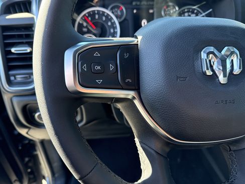 New 2026 RAM 2500 Big Horn AWD/4WD image 18
