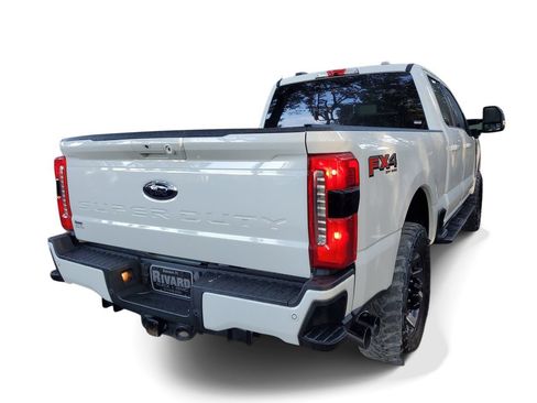 Used 2024 Ford F250 Lariat w/ Sport Appearance Package AWD/4WD image 4