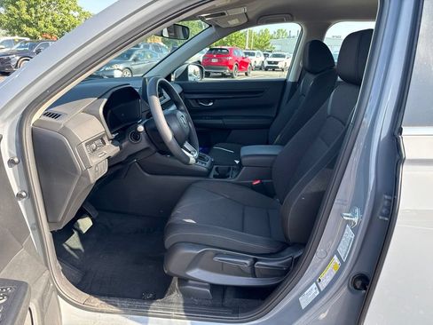 Used 2023 Honda CR-V LX image 17