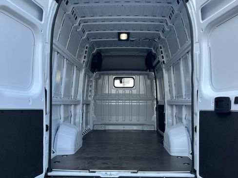 New 2026 RAM ProMaster 3500 w/ Convenience Group image 9