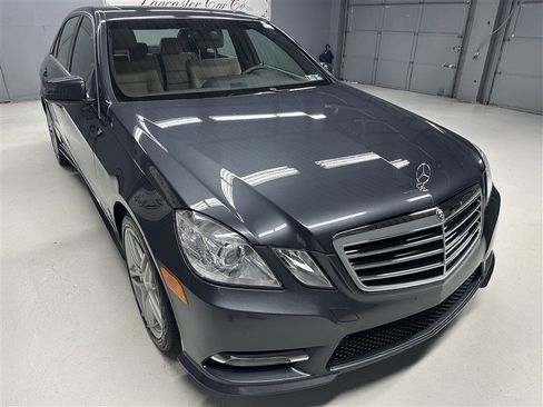 Used 2013 Mercedes-Benz E 350 4MATIC Sedan image 9