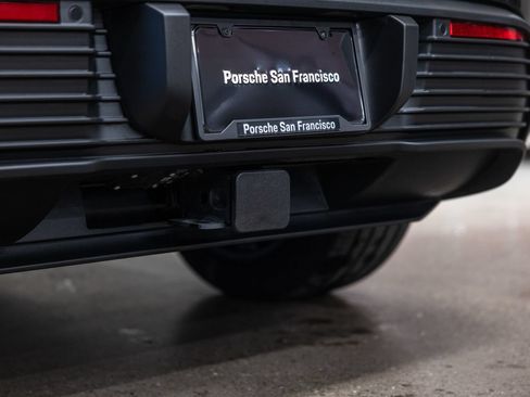 Certified 2025 Porsche Macan Electric RWD image 23
