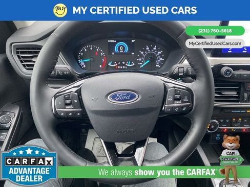 Used 2022 Ford Escape SE w/ Cold Weather Package image 13