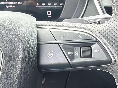 Used 2024 Audi SQ5 Prestige AWD/4WD image 24