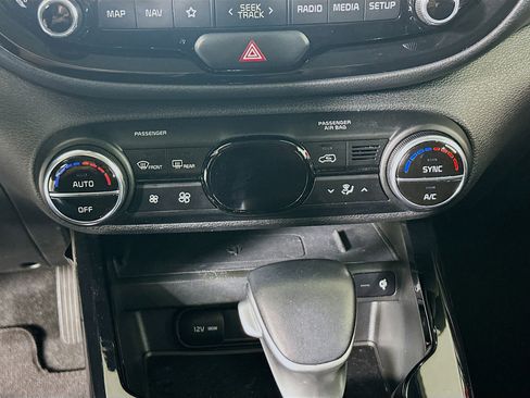 Used 2022 Kia Soul Turbo image 24