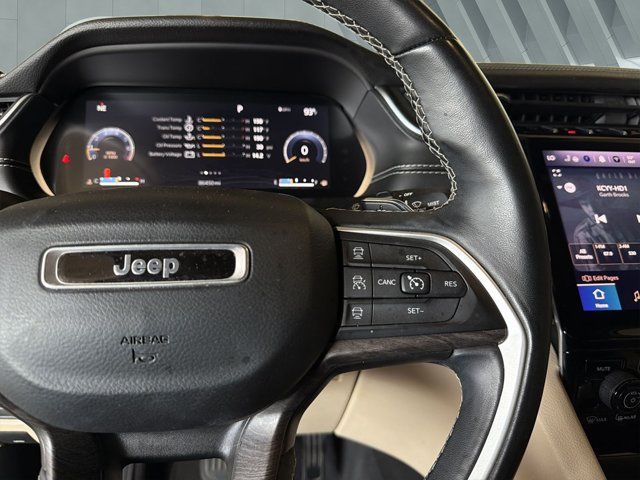 Used 2022 Jeep Grand Cherokee L Limited AWD/4WD image 16