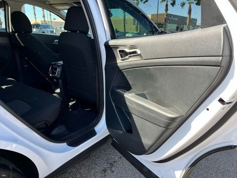 New 2026 Kia Sportage LX FWD image 19