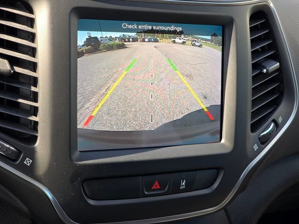 Used 2022 Jeep Cherokee Latitude Lux AWD/4WD image 5
