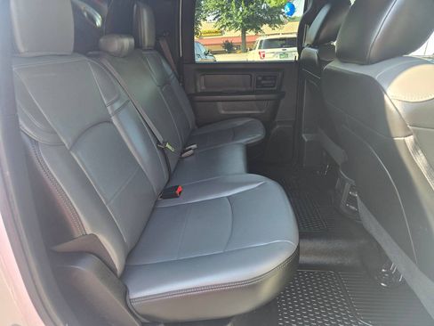 Used 2022 RAM 3500 Tradesman w/ Chrome Appearance Group RWD image 20