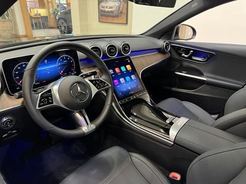 Used 2025 Mercedes-Benz C 300 4MATIC Sedan image 10