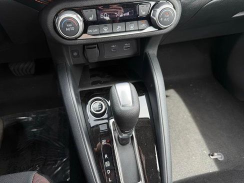 New 2025 Nissan Versa SR w/ Trunk Package FWD image 26