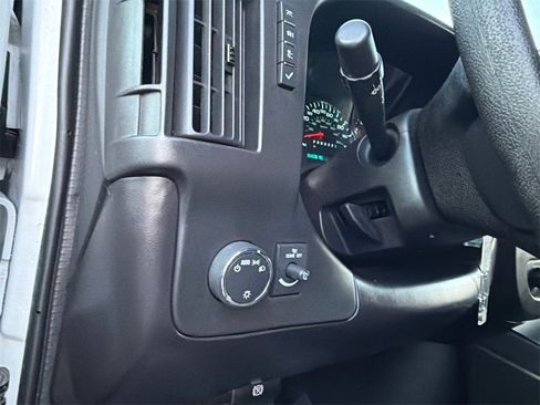 Used 2012 Chevrolet Express 1500 LS image 30