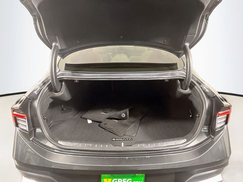 Used 2025 Hyundai Sonata SE FWD image 35