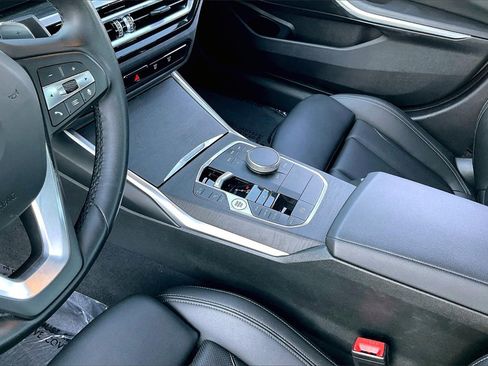 Used 2024 BMW 330i Sedan w/ Convenience Package image 15