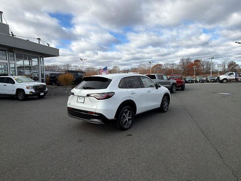 Used 2024 Honda HR-V EX-L image 7